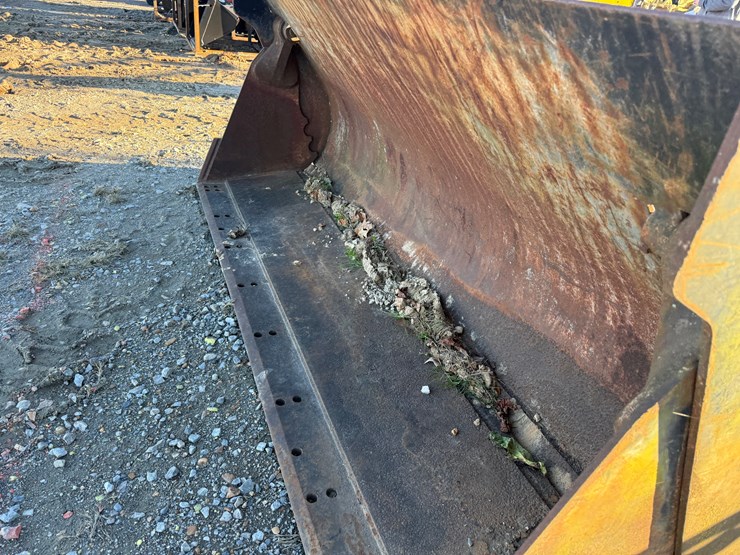 #87-•-88”-4-in-1-bucket-inv#33614-image-16