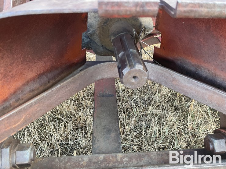 1951-international-w9-image-10