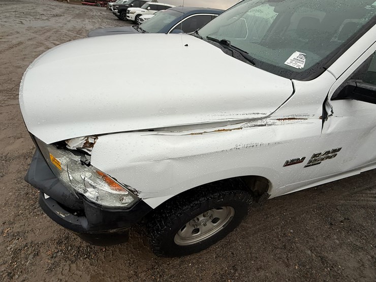 2019-dodge-1500-image-23