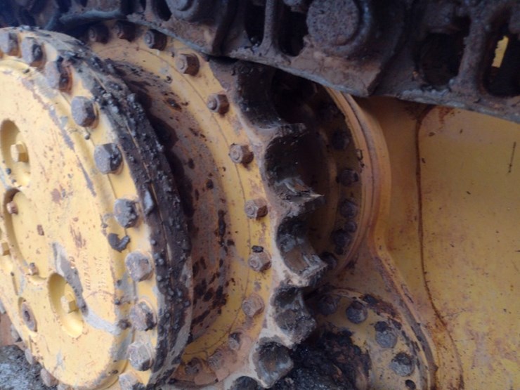 caterpillar-d6n-xl-image-30