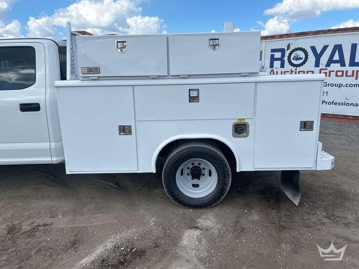 2018-ford-f350-image-37