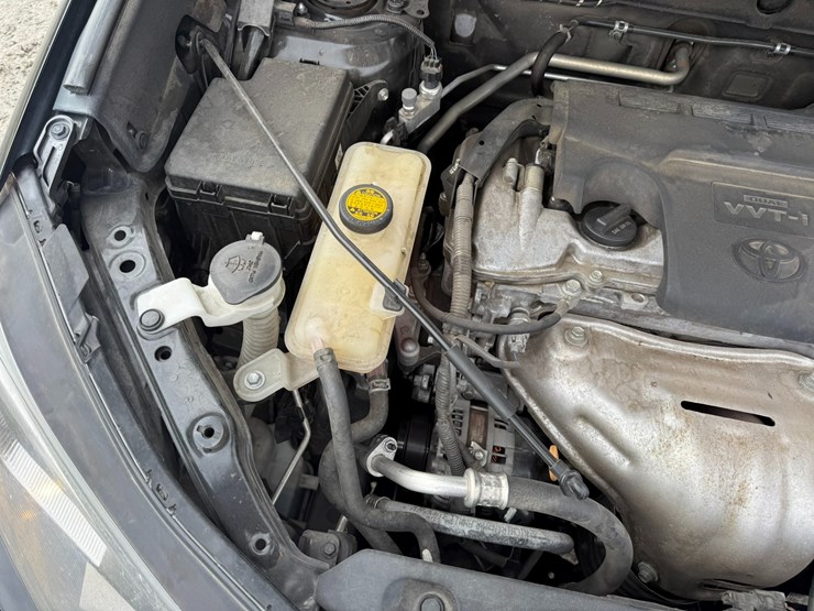 2018-toyota-rav4-image-40