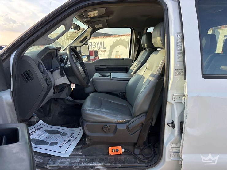 2015-godwin-184u-image-14