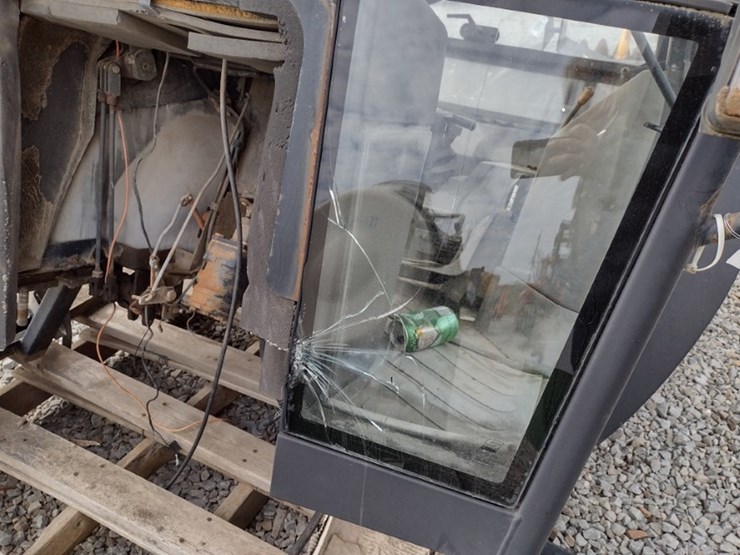 new-holland-3930-image-9