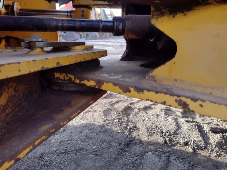 96-deere-644g-image-29