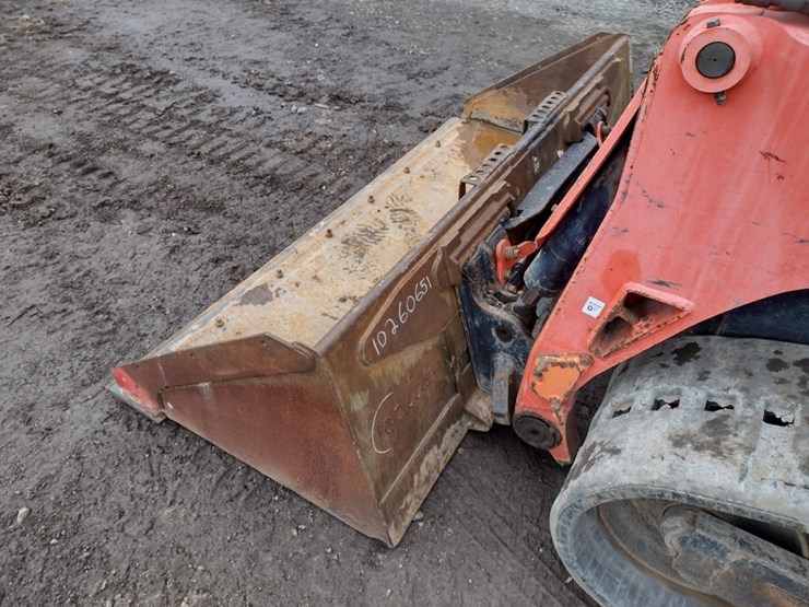 kubota-svl75-2-image-18