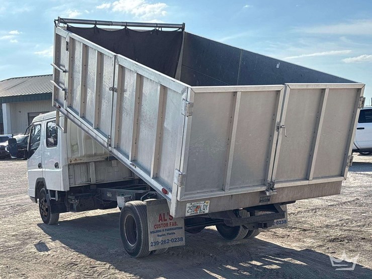 2007-mitsubishi-fuso-fe84d-image-4