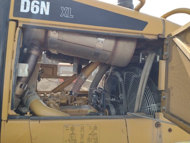 15-caterpillar-d6n-xl-image-41