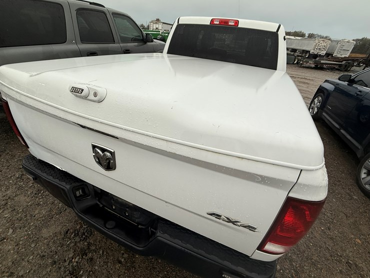 2019-dodge-1500-image-13