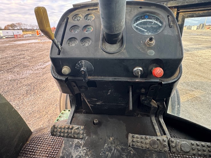 john-deere-4630-image-10