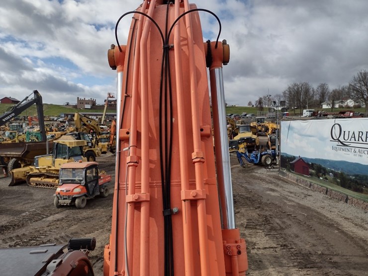 2006-hitachi-zx270-image-46