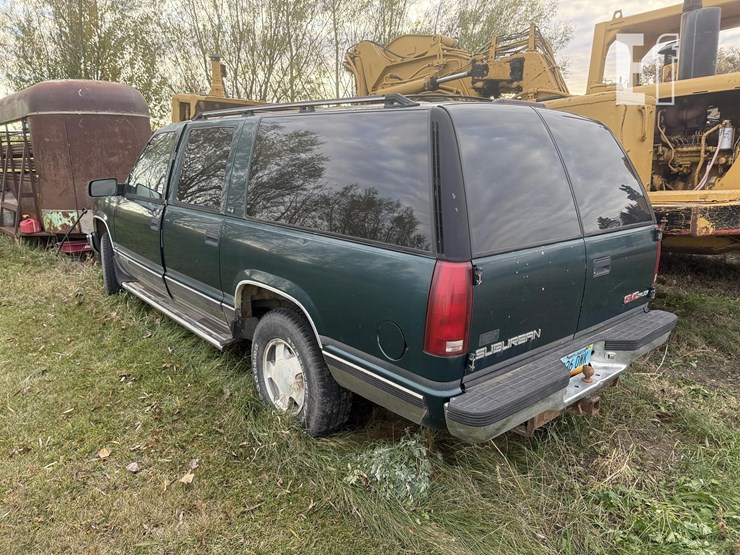 1995-gmc-suburban-image-4