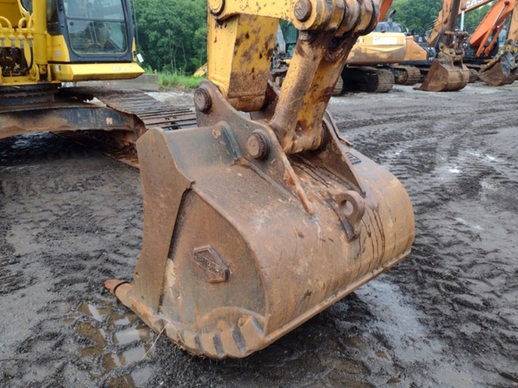 komatsu-pc240-lc-11-image-18