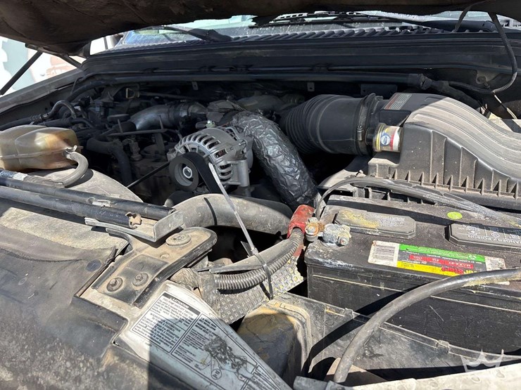 2001-ford-f550-image-17