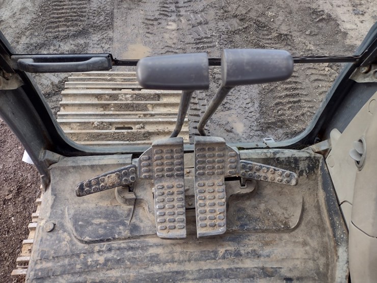 2006-hitachi-zx270-image-7