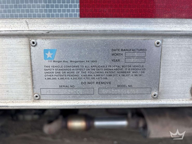 2015-isuzu-npr-image-18