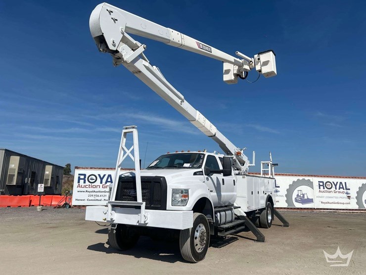 2017-ford-f750-image-1