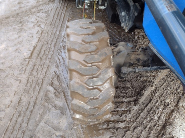 new-holland-boomer-37-image-18