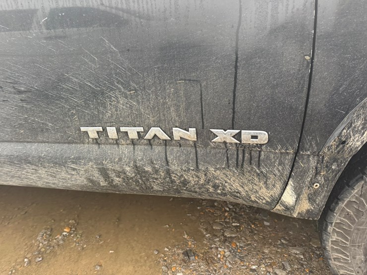 2017-nissan-titan-image-9