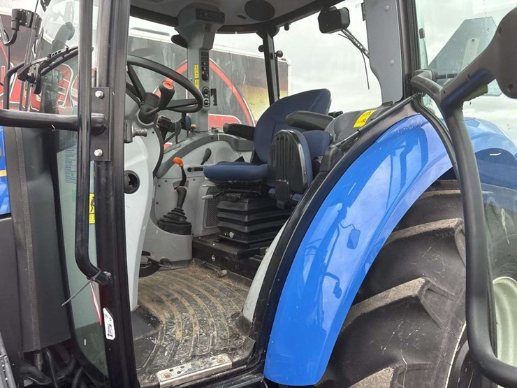 new-holland-powerstar-90-image-17