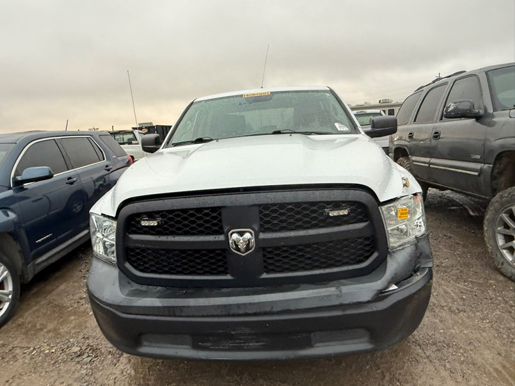 2019-dodge-1500-image-2