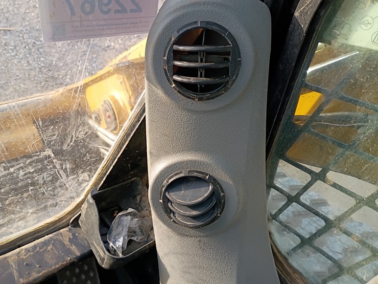 2012-caterpillar-289c-image-19