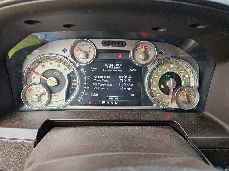 2014-dodge-2500-image-42