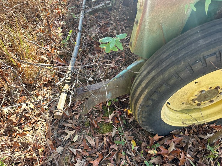 john-deere-12-image-8