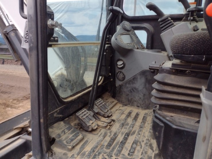 bobcat-e55-image-12