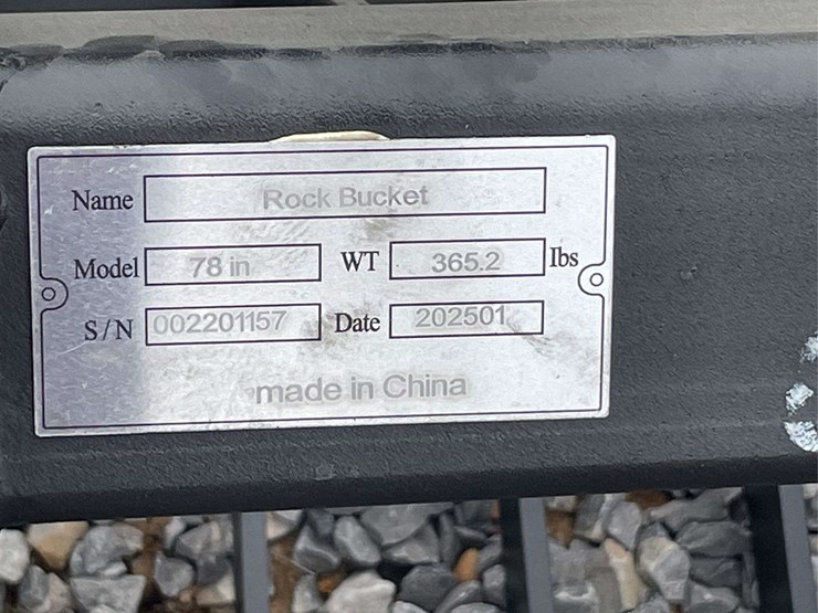 greatbear-78-inch-rock-bucket-image-3