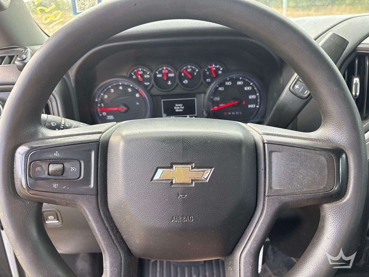 2021-chevrolet-silverado-1500-image-6