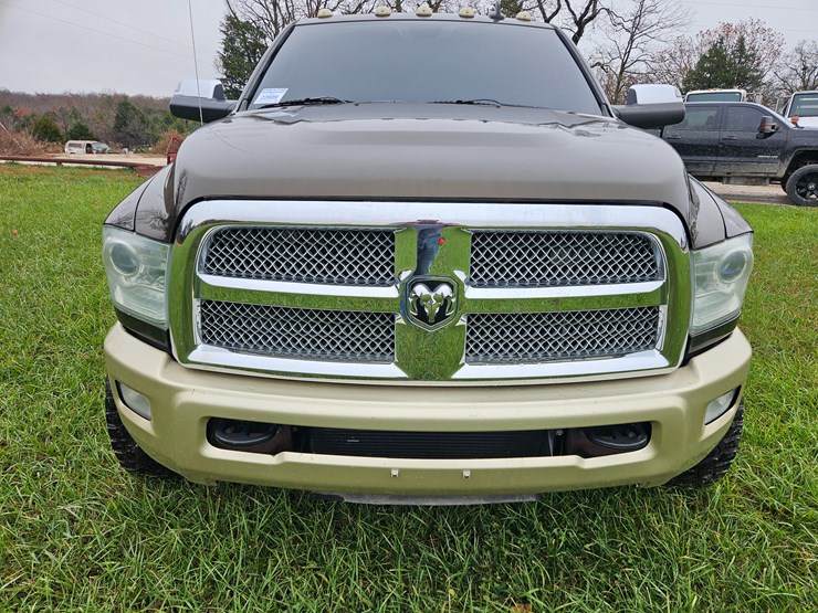 2014-dodge-2500-image-23