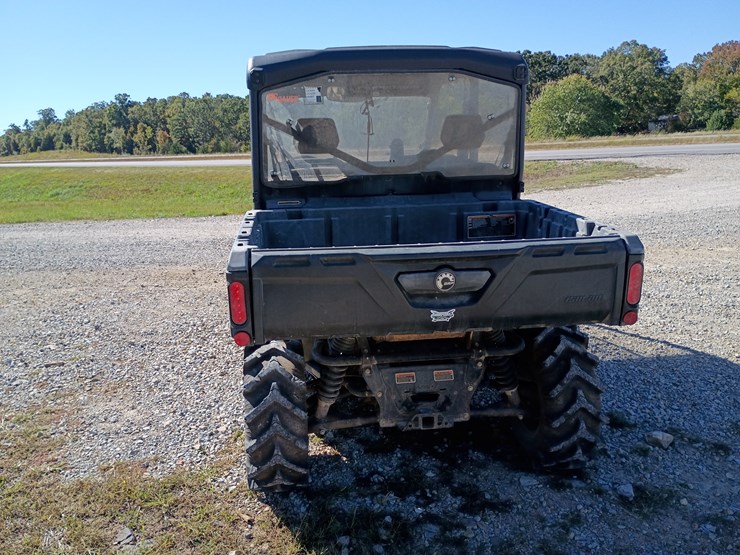 #22111-•-2022-can-am-hd-10-4-seater-side-by-side-image-6