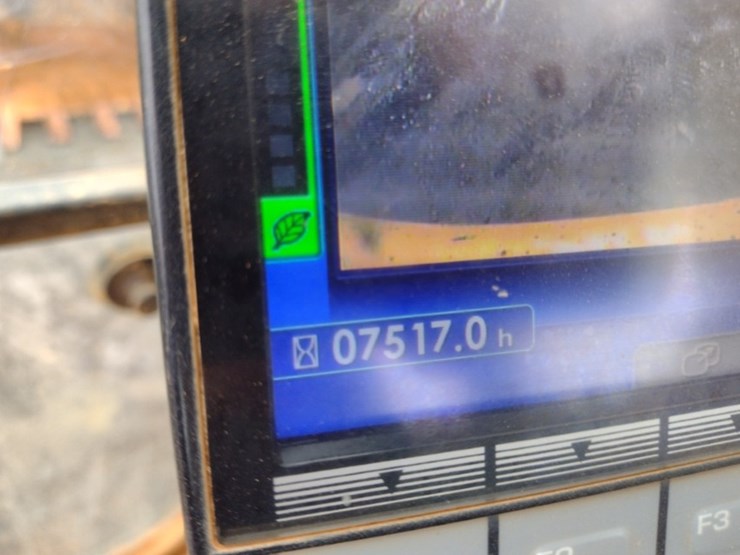 komatsu-pc240-lc-11-image-6