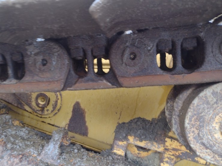 caterpillar-d6t-xl-image-28