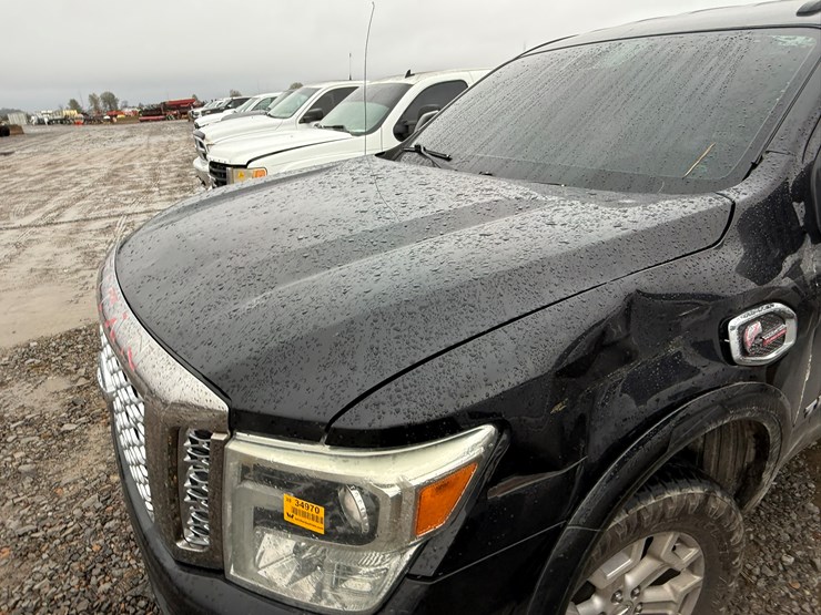 2017-nissan-titan-image-23