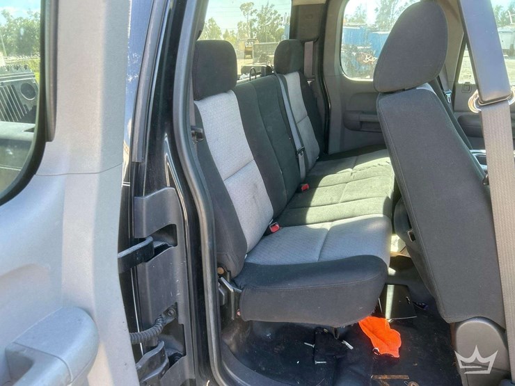 2008-gmc-sierra-1500-ext.-cab-pickup-truck-image-26