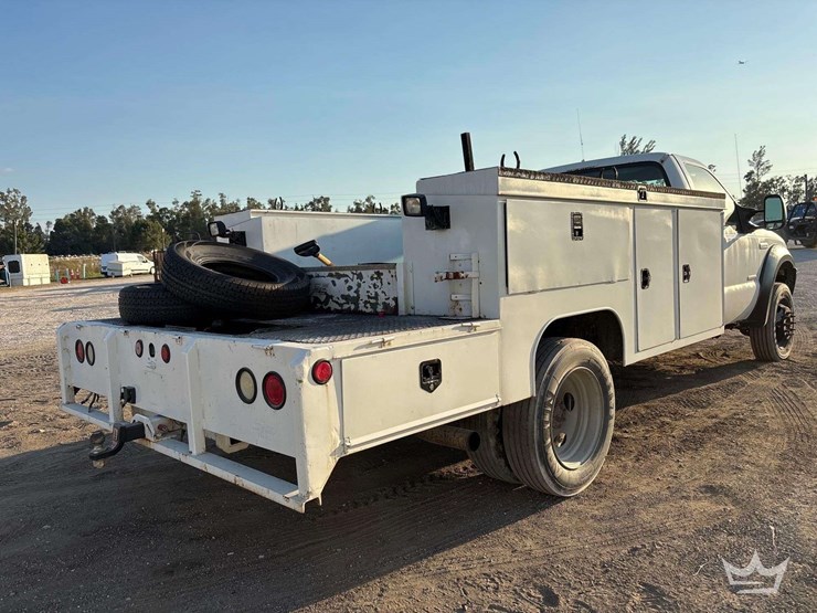 2006-ford-f450-image-3