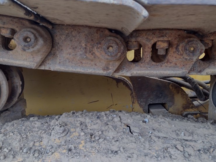 caterpillar-14-image-30