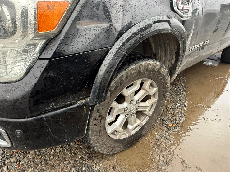 2017-nissan-titan-image-22