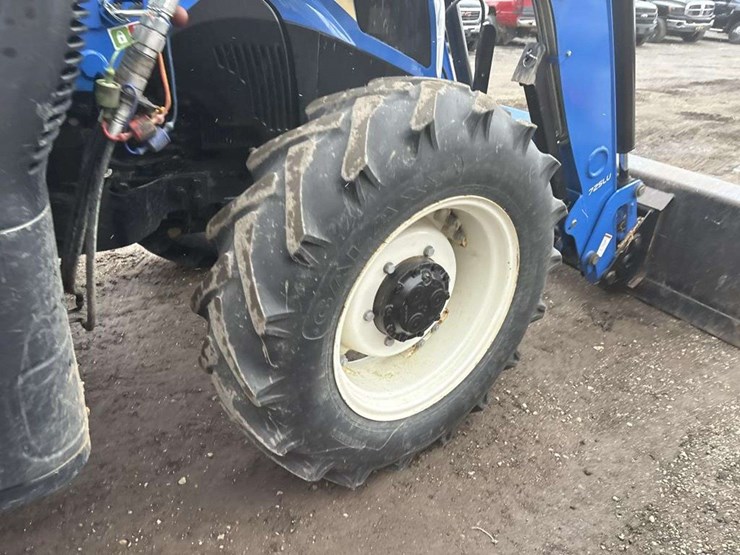 new-holland-powerstar-90-image-11