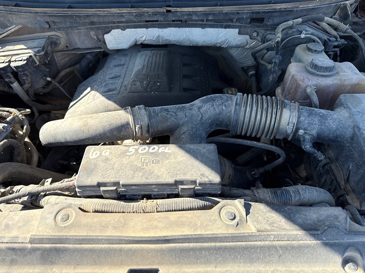 2011-ford-f150-lariat-image-29