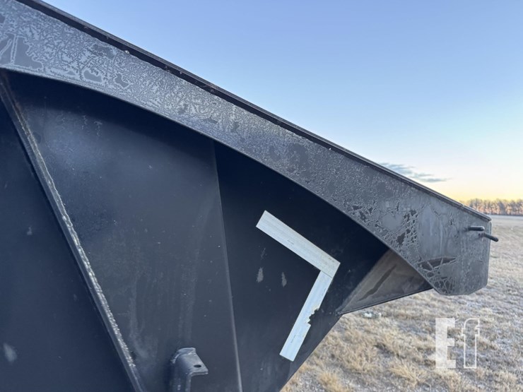 side-dump-industries-16ft-well-truck-mount-image-9