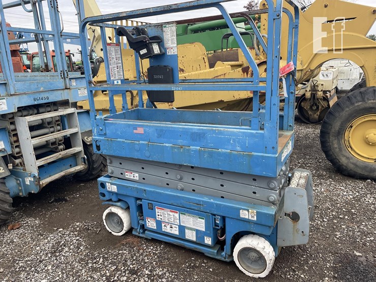 genie-gs1930-image-2