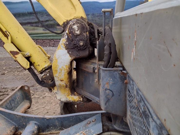 yanmar-vio35-image-25