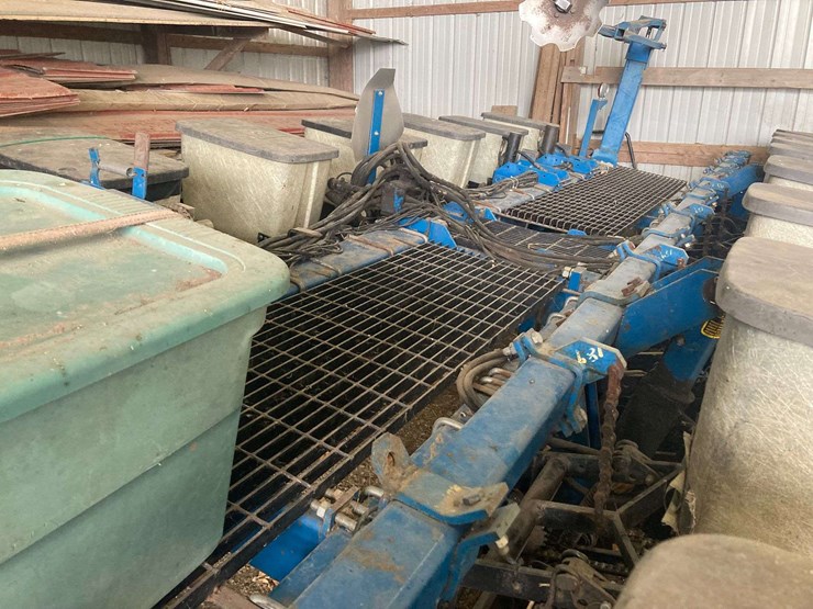 2000-kinze-2000-image-2