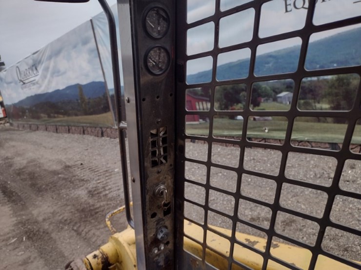 gehl-5635sxt-image-6