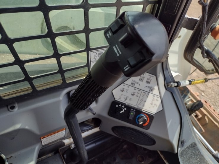 bobcat-t595-image-11