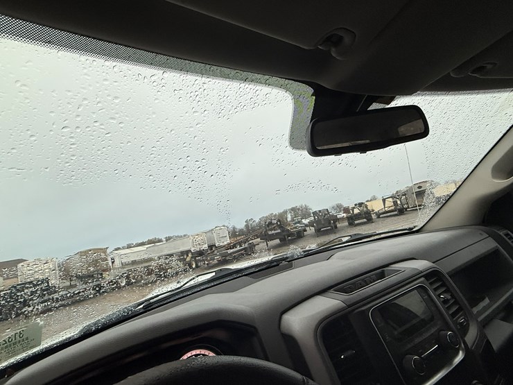 2019-dodge-1500-image-40