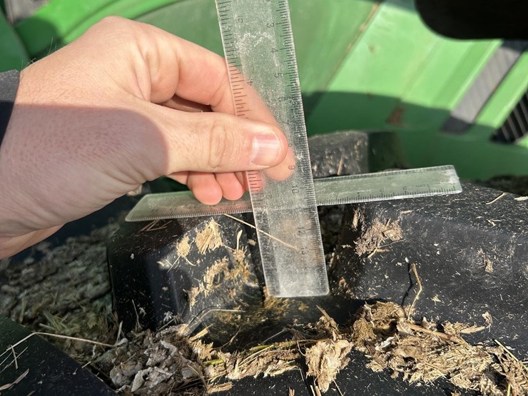 2013-john-deere-6170r-image-10